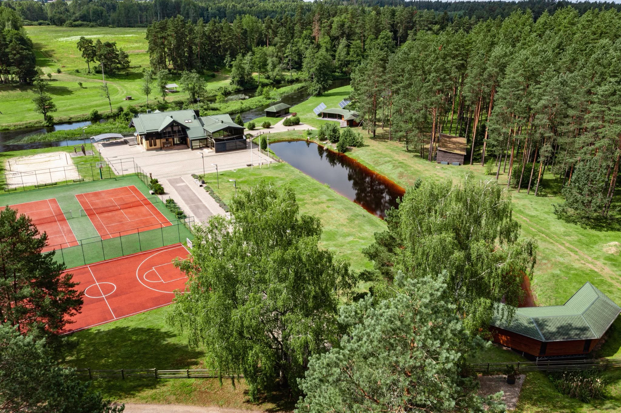 Romuvos parkas iš paukščio skrydžio